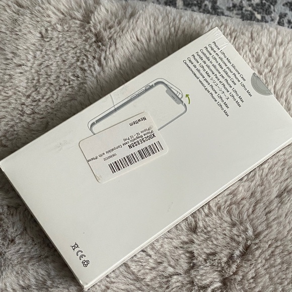 Magnetic Clear Case for iPhone 12 Pro Max - Picture 2 of 4